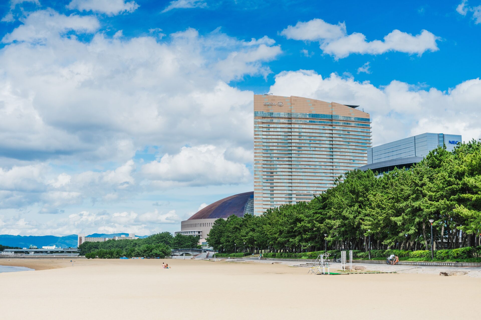 おすすめスポット「シーサイドももち海浜公園」